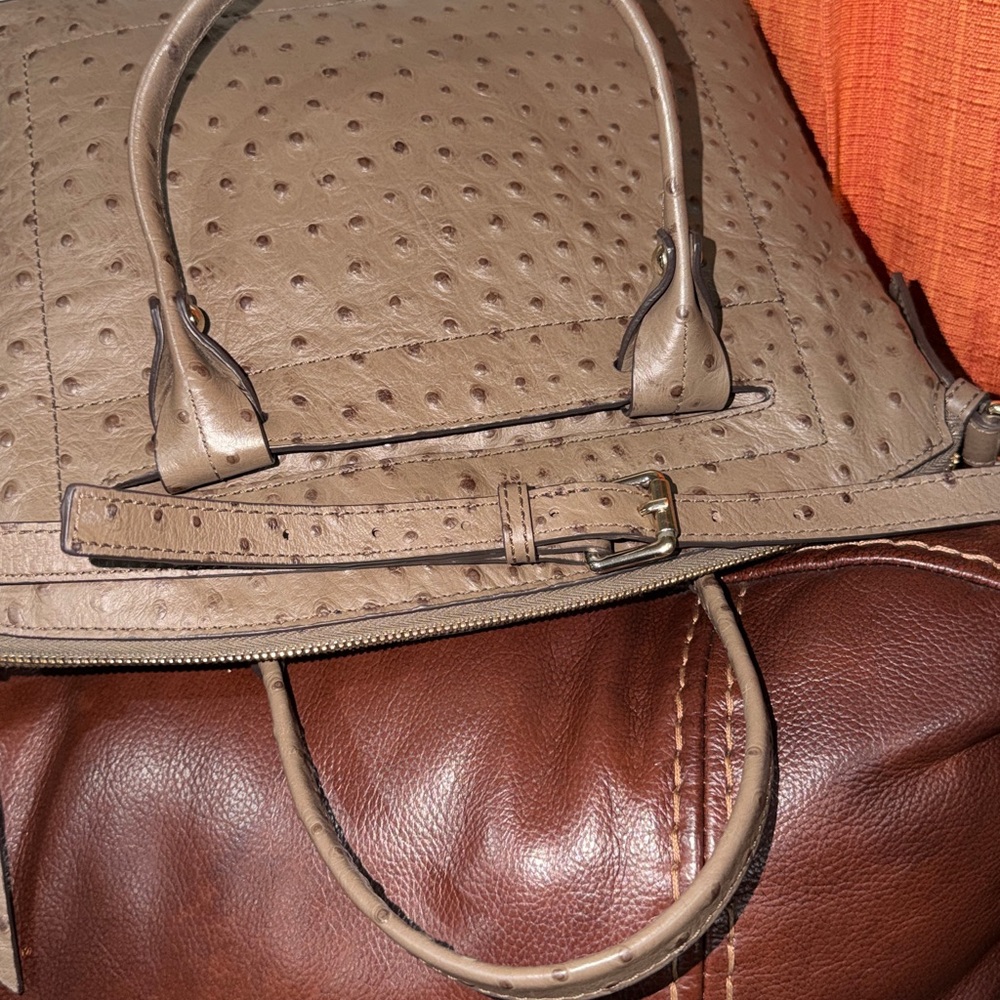 SOLD🔥🔥🔥Dooney & Bourke Ostrich Domed Grey Leather Satchel Handbag Shoulder Bag - Picture 9 of 13